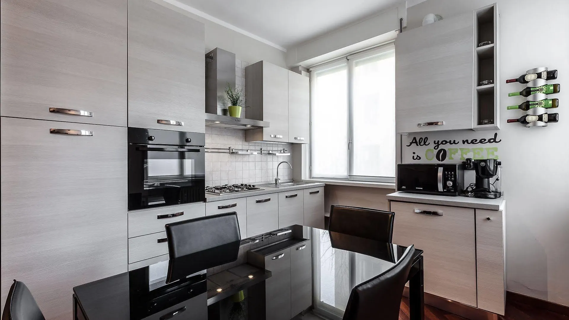 Suitelowcost Donatello Milan 0*,